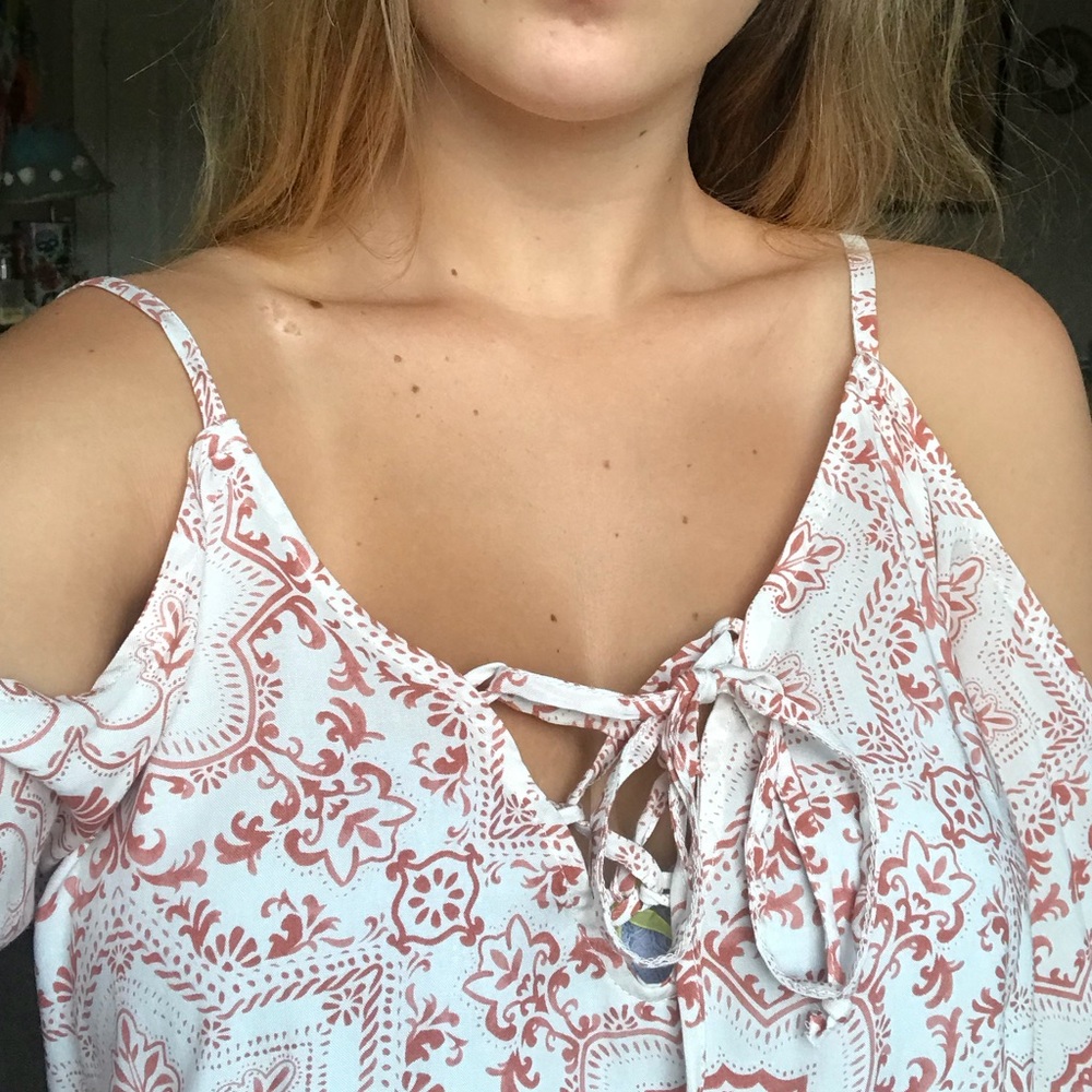 Pacsun off the shoulder blouse